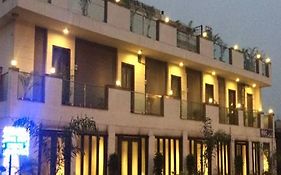 Hotel Pace Gurgaon